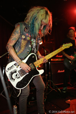 A Pretty Mess @ Redwood Bar & Grill 10-17-16