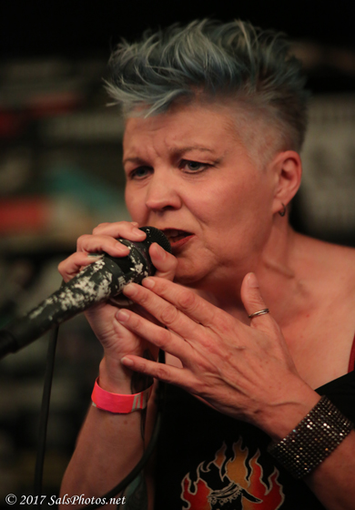 Kittenhead @ Doll Hut 5-6-17