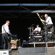 Porkchop & Applesauce @ Doll Hut 1-2-16