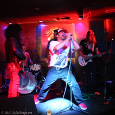 Britneys Beaver @ Blacklight Distric Lounge 3-12-17