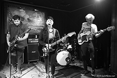 Trends @ Redwood Bar & Grill 11-3-19