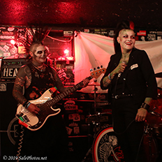 Headnoise @ Doll Hut 10-25-19