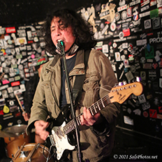 Kicks (The) @ Doll Hut 1-1-21